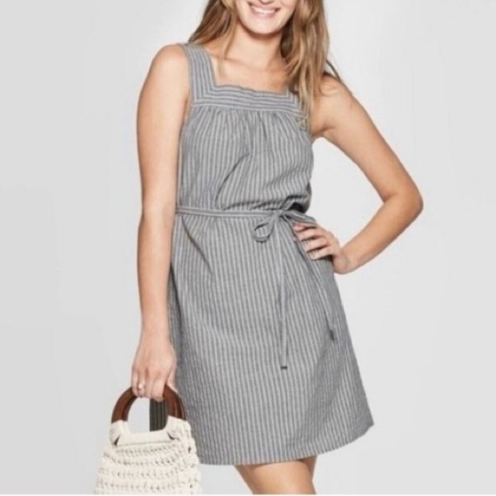 GUC Universal Thread Gray and White Sundress with Square Neckline. Size L